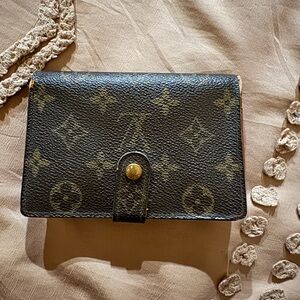 Louis Vuitton Monogram Brown Kiss Wallet